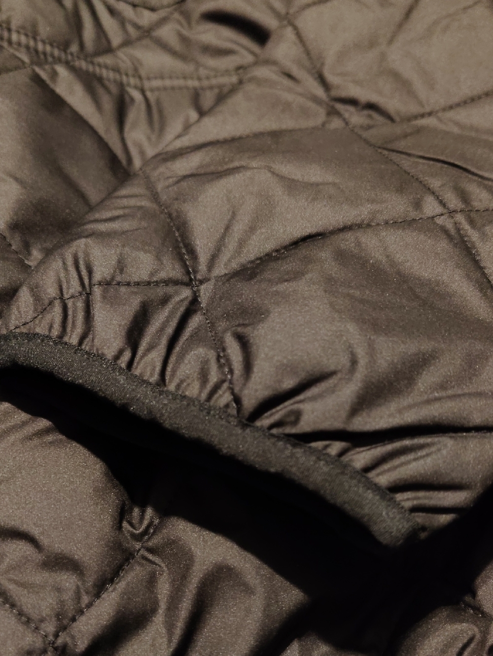 New Patagonia Diamond Quilted Bomber Hoody Light Packable Pretty Water Proof - Picture 6 of 11